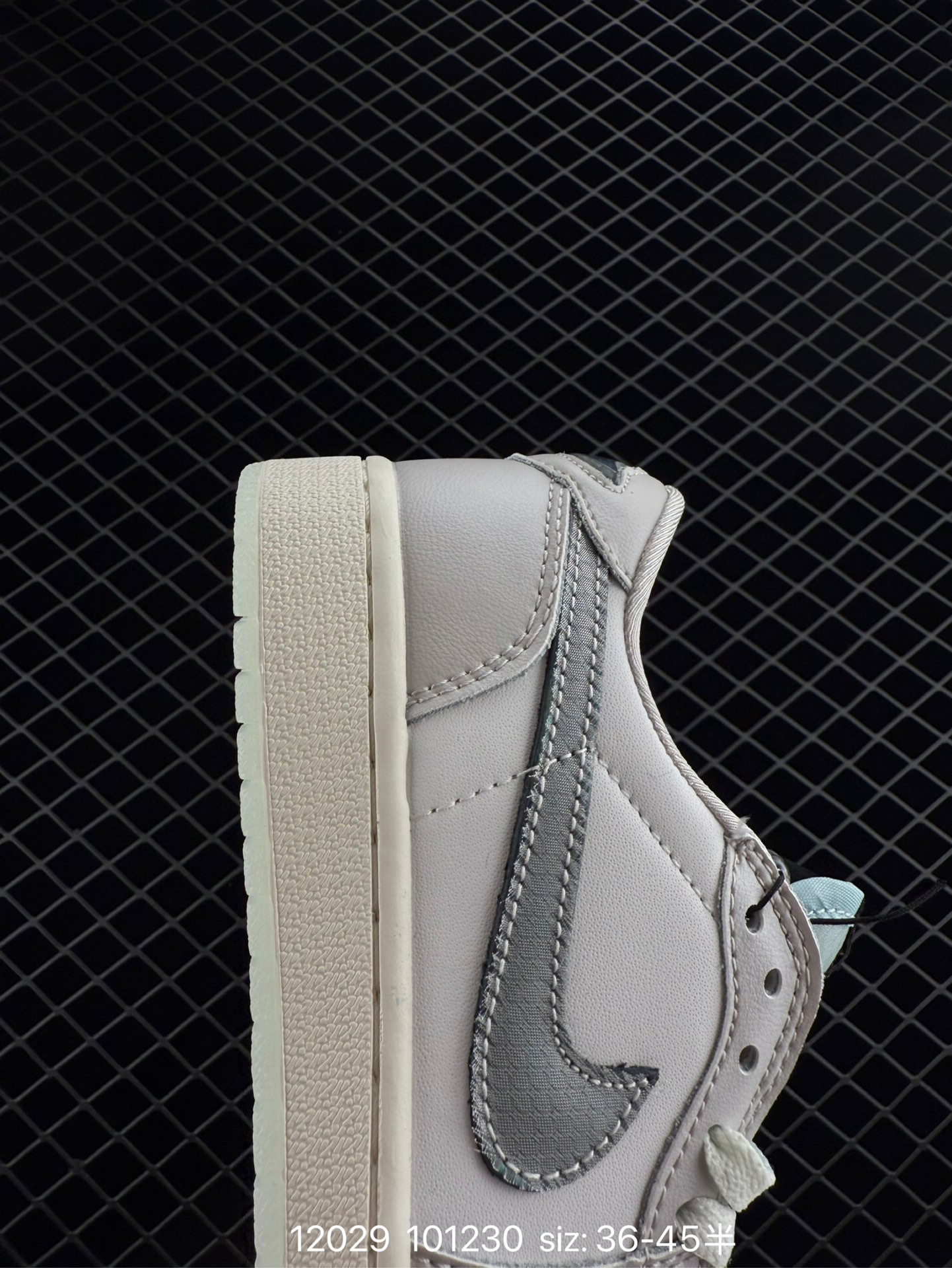 Nike Air Jordan 1 Low SE AJ1